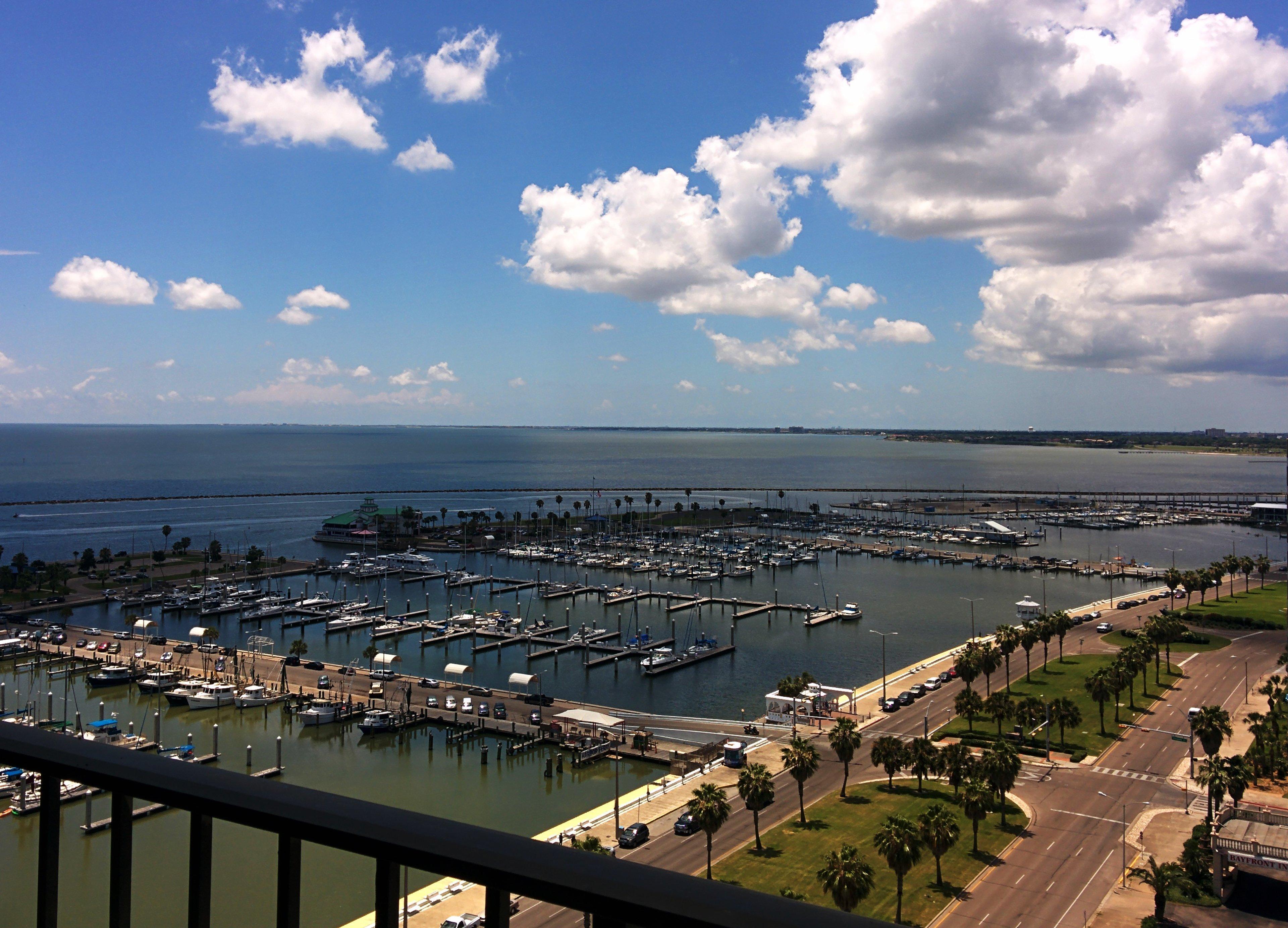 Hotel Downtown Marina By Ihg