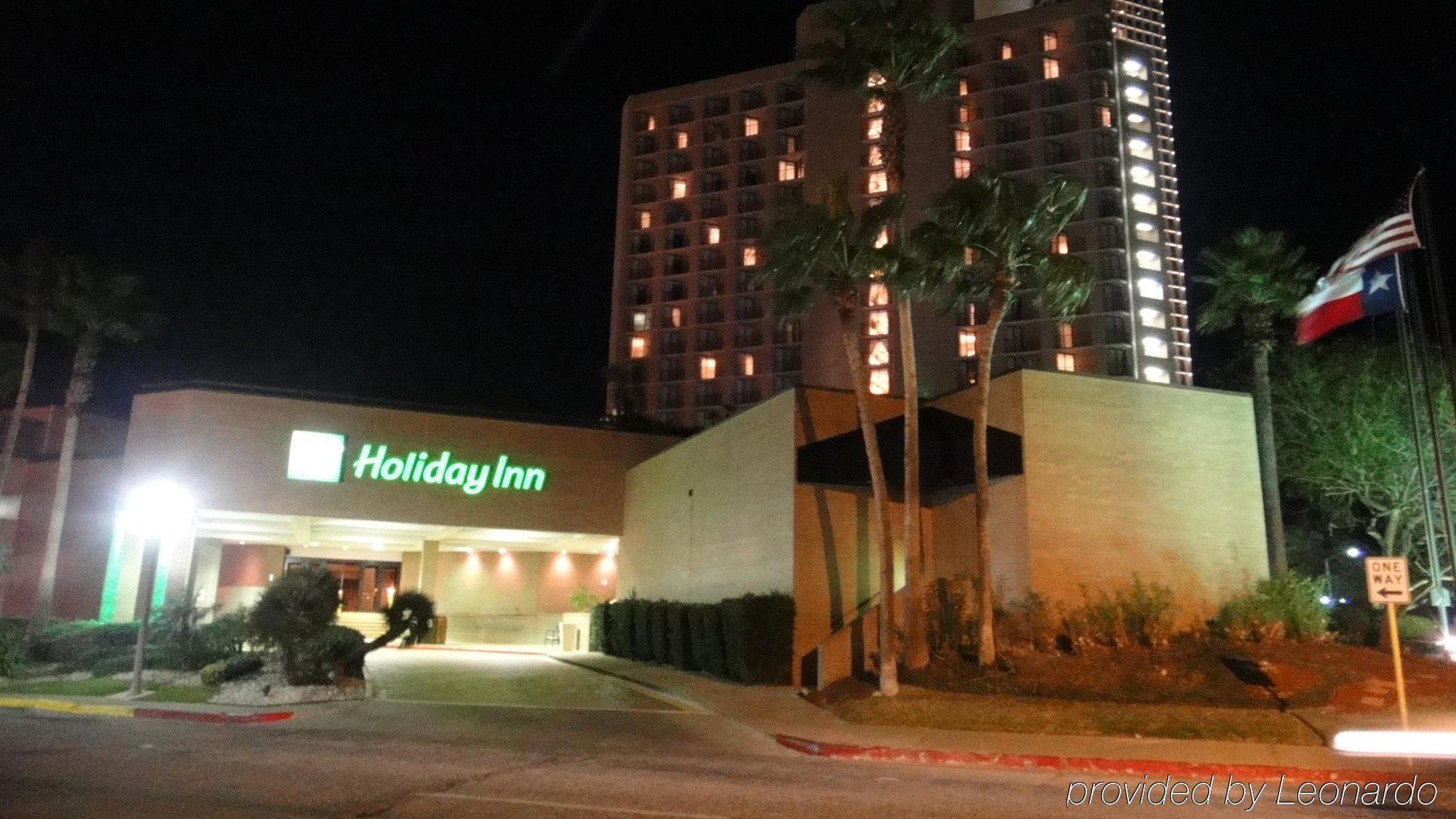 Hotel Downtown Marina By Ihg